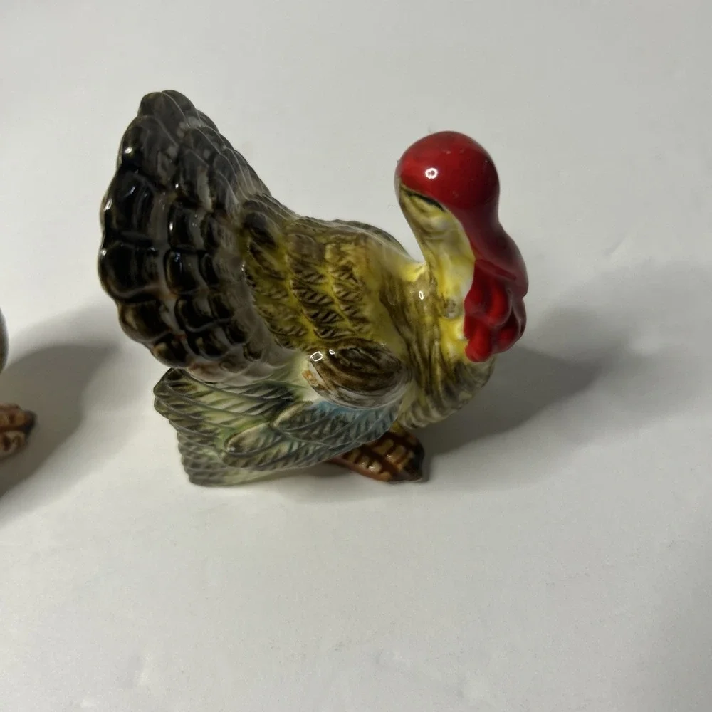 Vintage Ceramic Turkey Figurine Salt & Pepper Shakers Japan